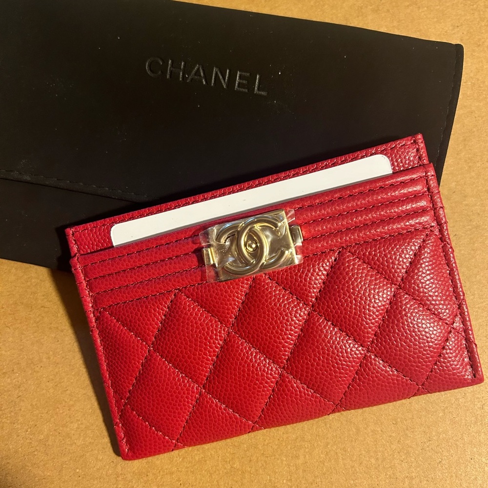Chanel Caviar Quilted Boy Card Holder Wallet Bag Red